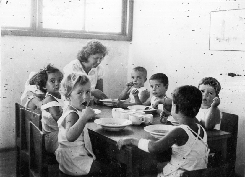 ילדי גן הילדים הראשון - סלוס רפאל