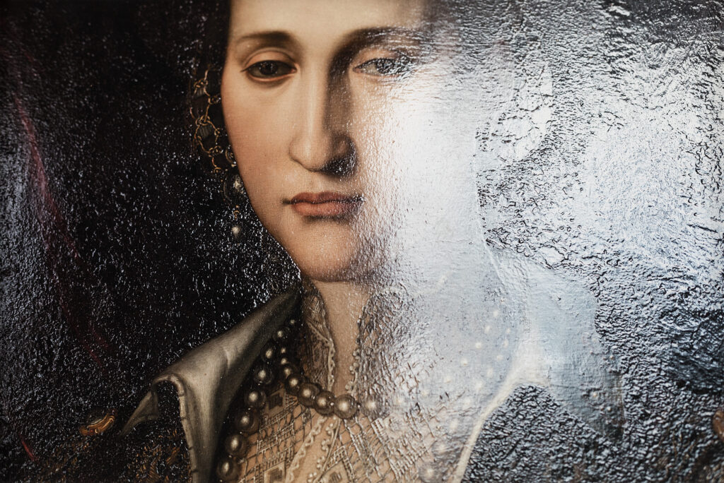 Eleonora of Toledo (detail from Duchess of Tuscany, Aessandro Allori, Florence, 1560/62) - ברגר יוסי