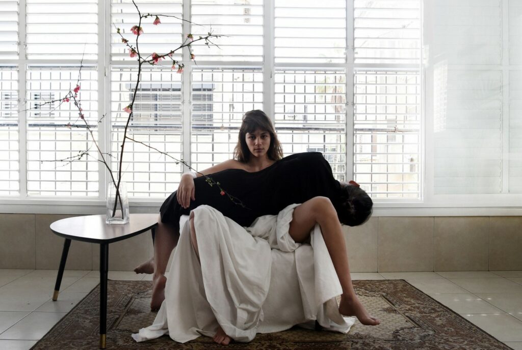 ג'וי ריגר ומורן רוזנבלט, "פייטה" - נשר איריס