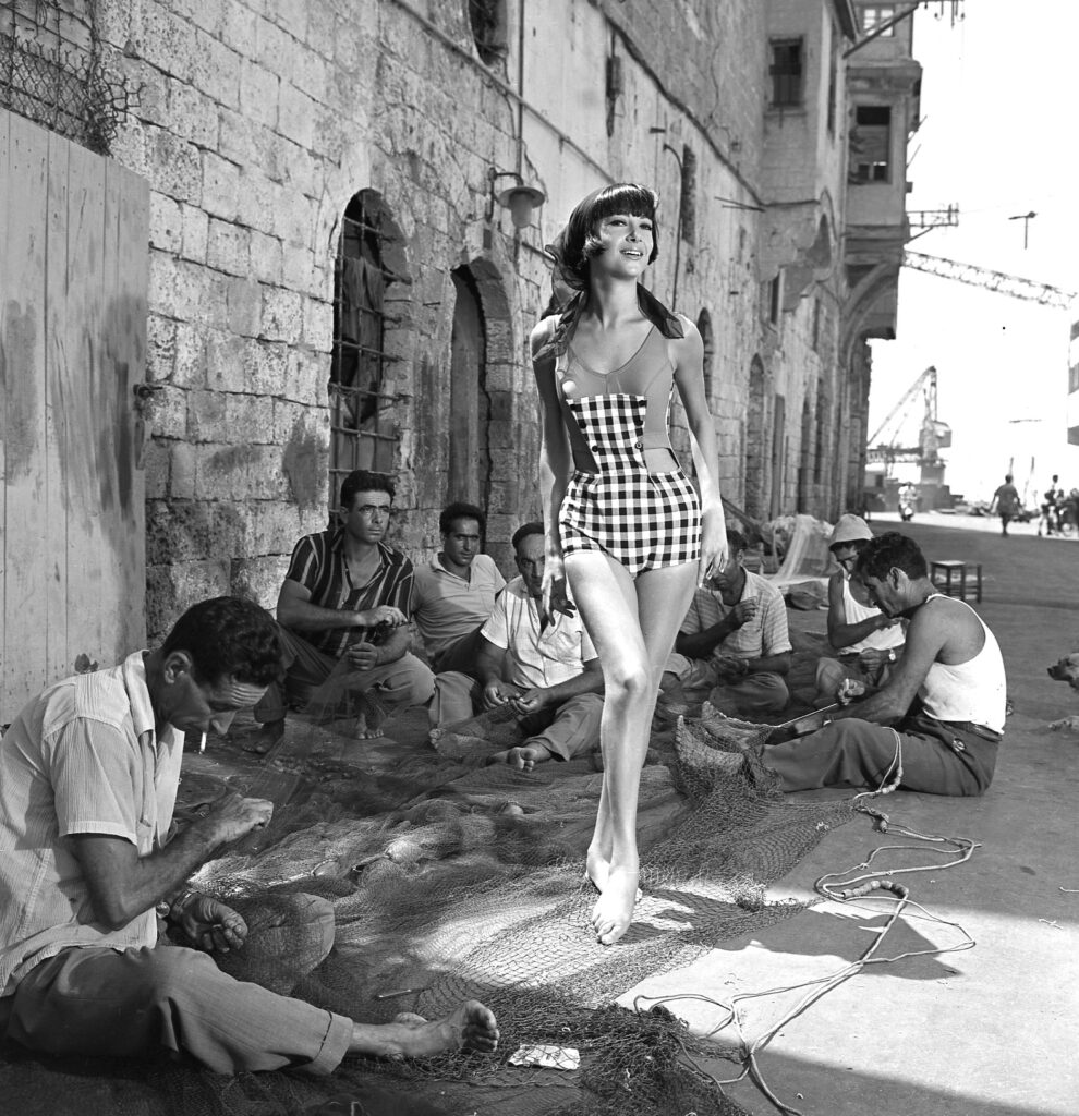 חברת בגדי היום "גוטקס" - עשת מולה