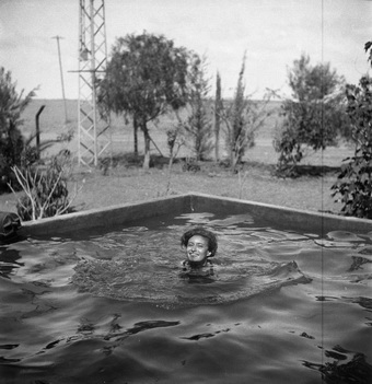 בריכת שחייה - שיפטן גדעון