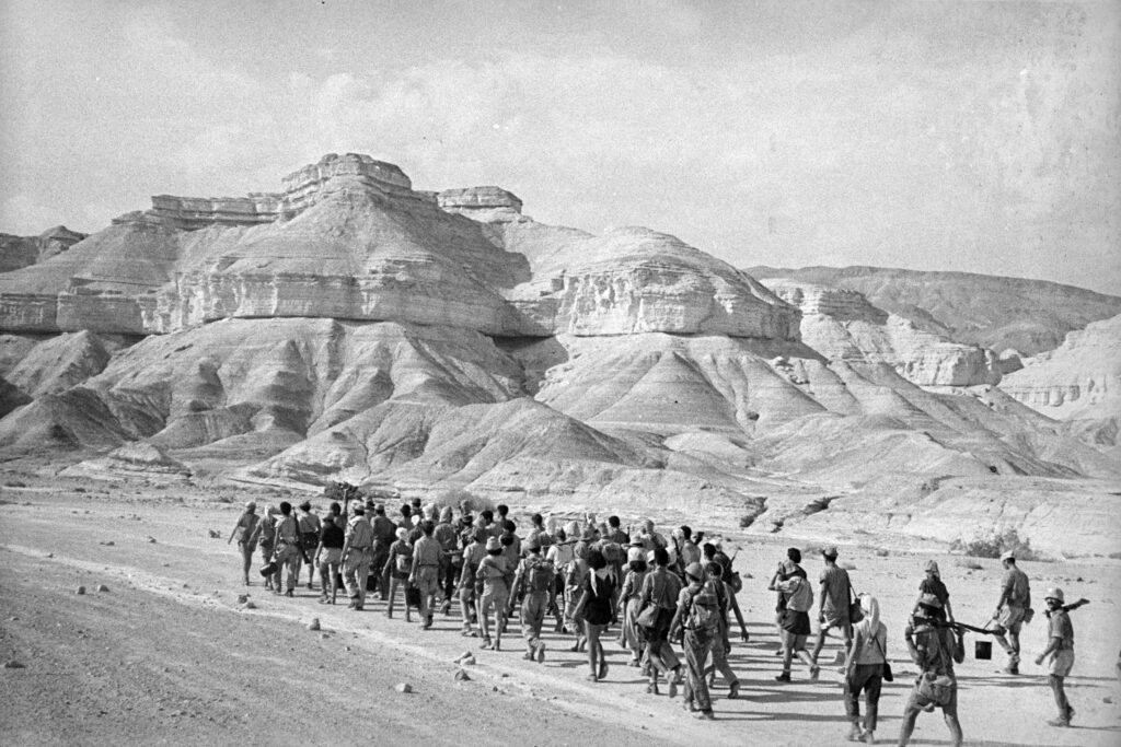 בדרך לנחל פרצים - אלון עזריה