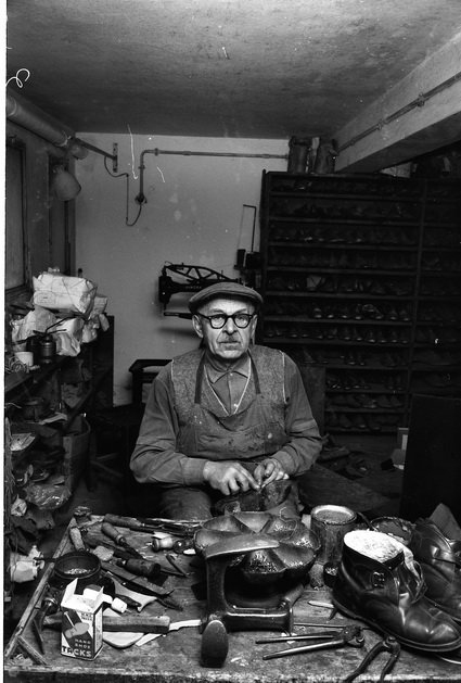 סנדלר - פרנקה קורט