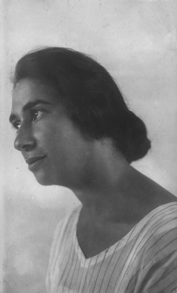 אוטיה בסביץ - דוד ציפורה