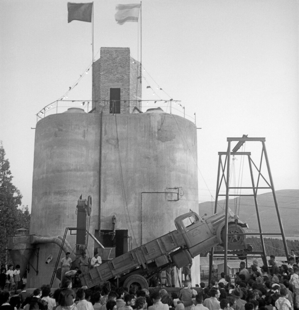 חנוכת האסם - אלון עזריה