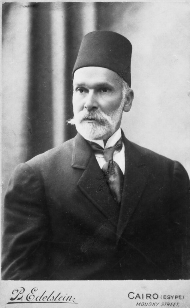 צולם על ידי ברנרד אדלשטיין.