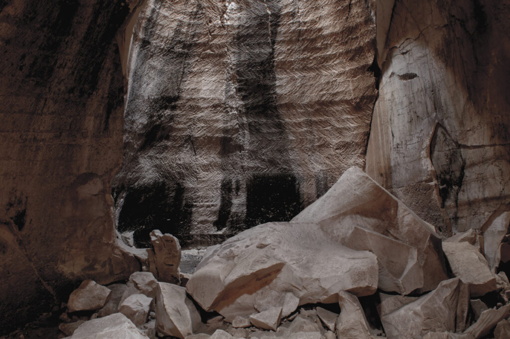 מערה (לוזיט) - וידל יורם