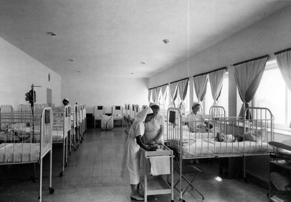 מחלקת הילדים הנוספת בבניין ביה"ס לאחיות - ברנהיים אלפרד