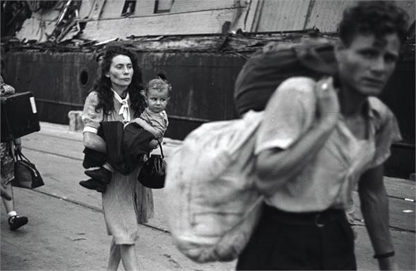 ממעפילי האוניה "יציאת אירופה" תש"ז - דינר לזר