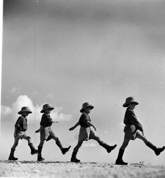 ילדים פולנים שנלוו אל צבא אנדרס בארץ ישראל - שוורץ טרודי