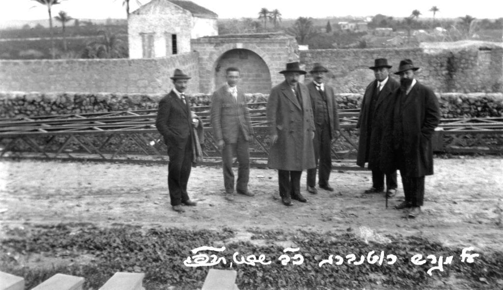 על מגרש רוטנברג - קורבמן שמעון