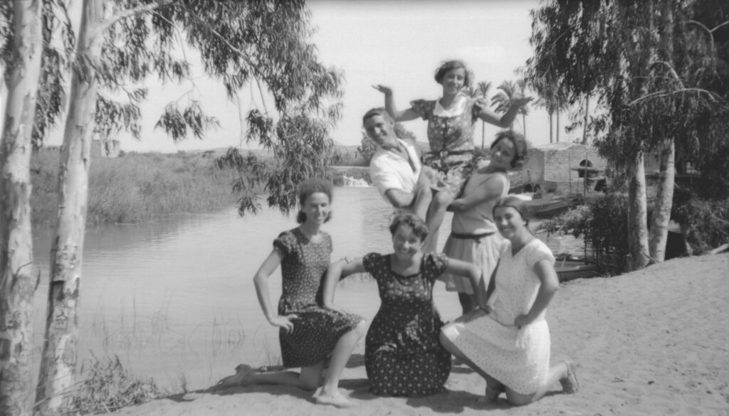 חגיגת יום-הולדת ב"שבע תחנות" - קורבמן שמעון