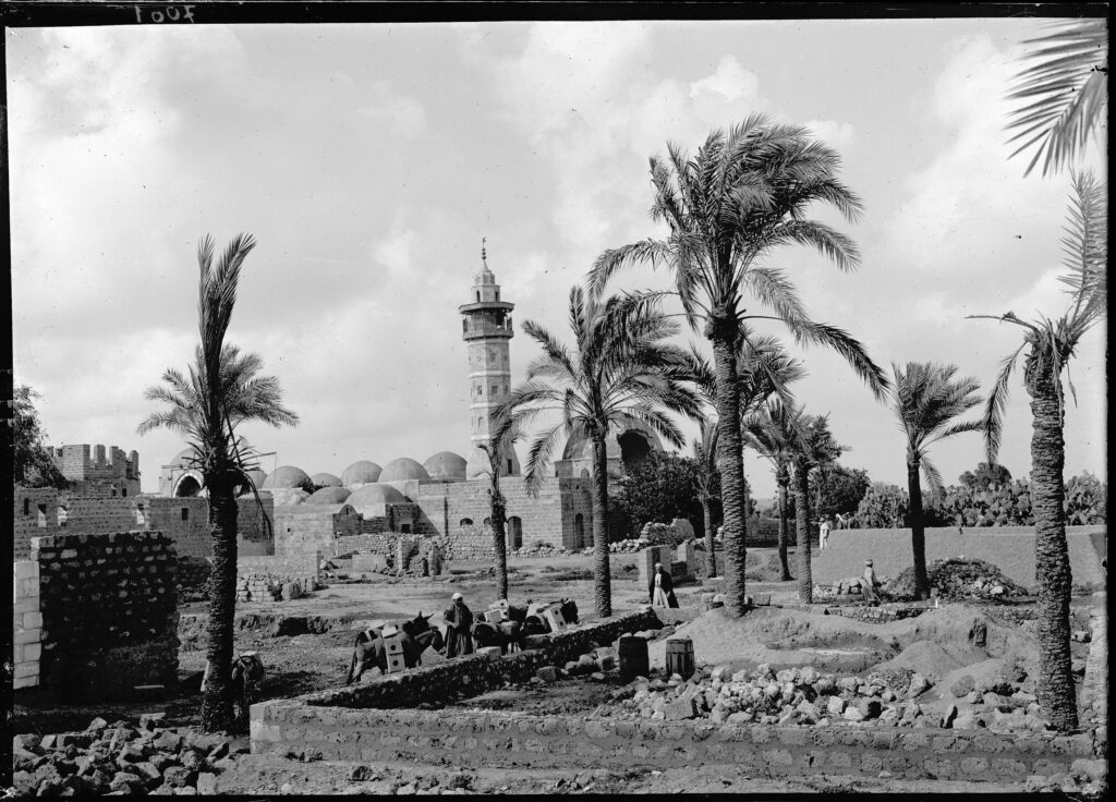 עזה, המסגד הגדול - סביניאק אנטואן רפאל