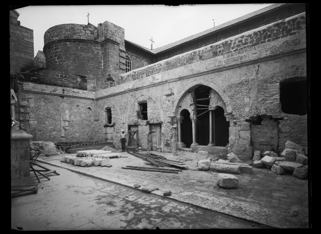 כנסיית המולד - סביניאק אנטואן רפאל