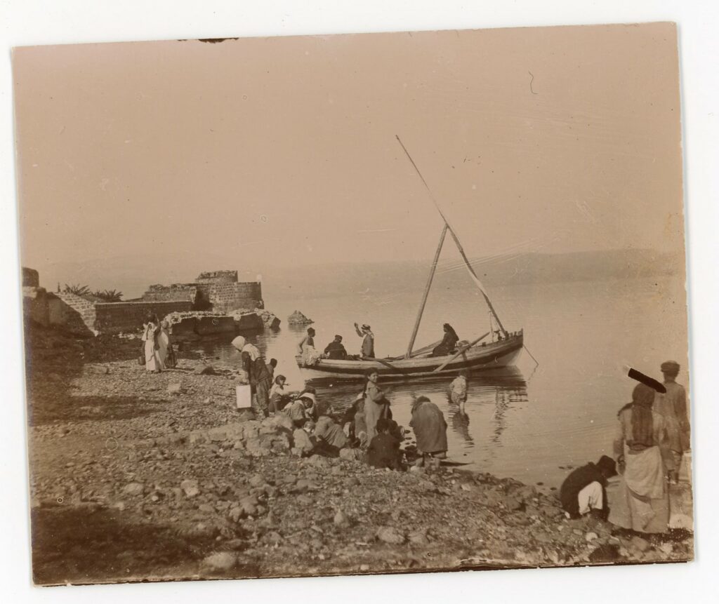 דייגים על חוף הכנרת - גרוסמן ריכרד