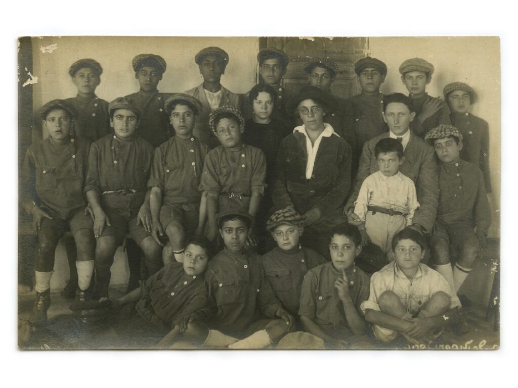 קבוצת נערים - גליקסמן יעקב