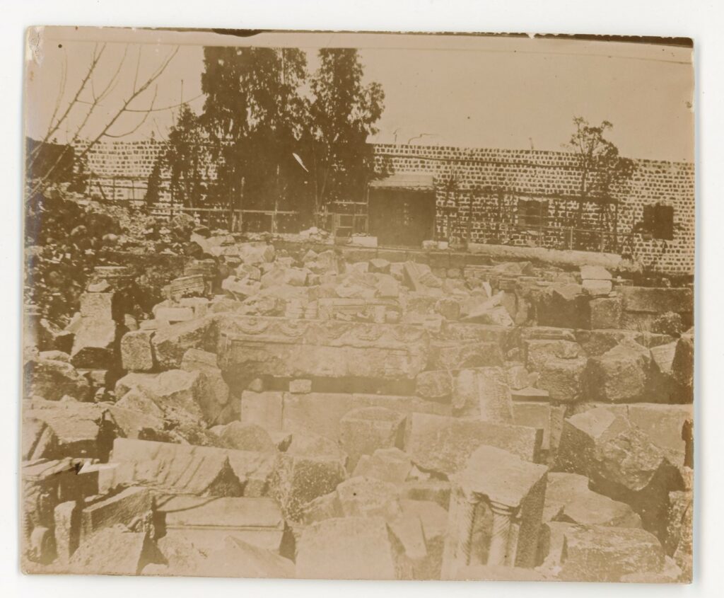 הריסות כפר נחום - גרוסמן ריכרד