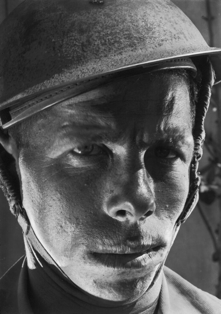 מתוך הסדרה "חיילים עבריים" - לרסקי הלמר