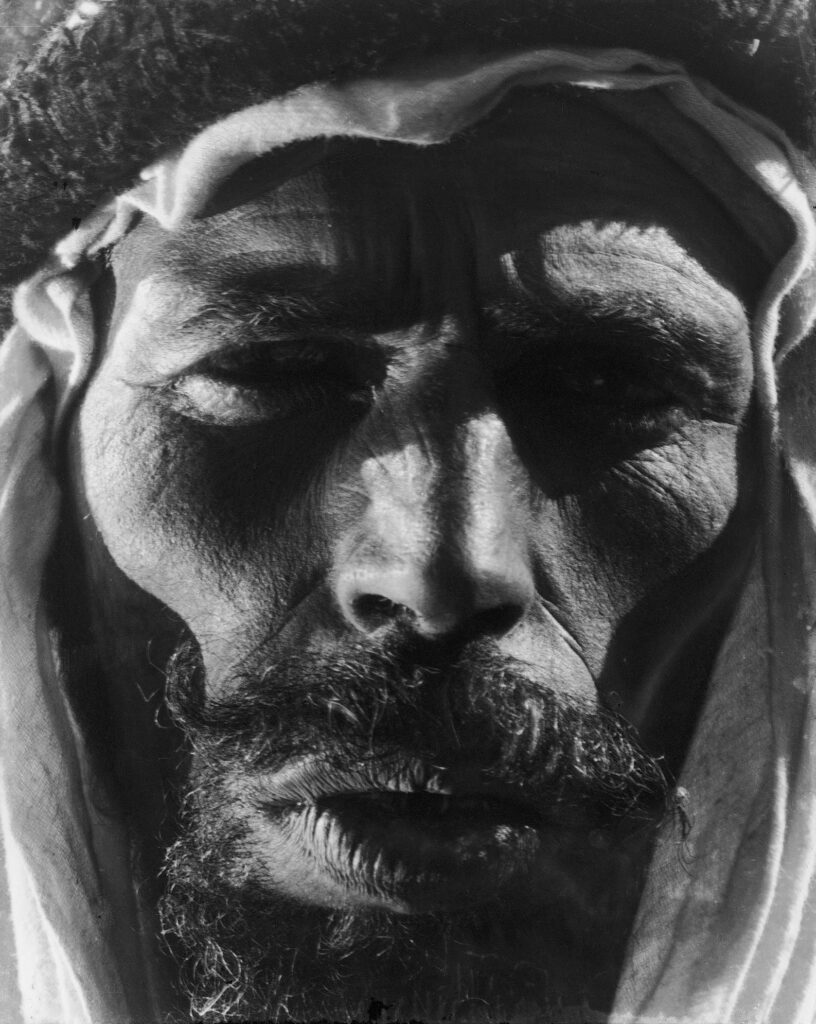 מתוך הסדרה "ערבים ויהודים" - לרסקי הלמר