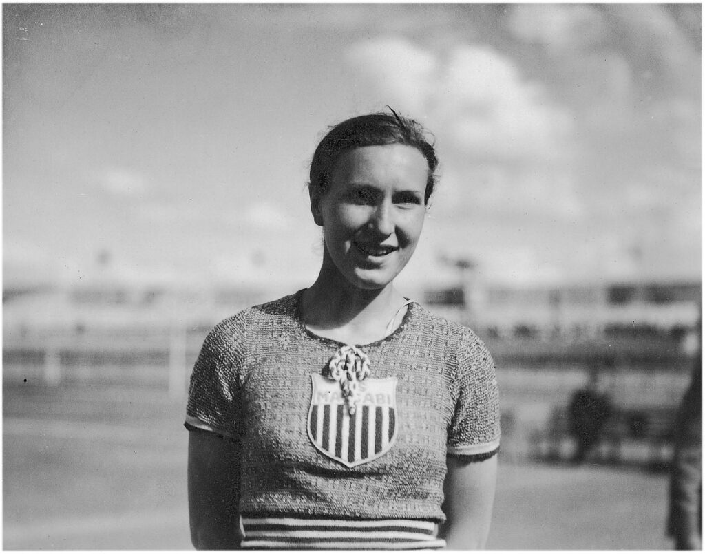 המכבייה הראשונה - גרוס ראובן