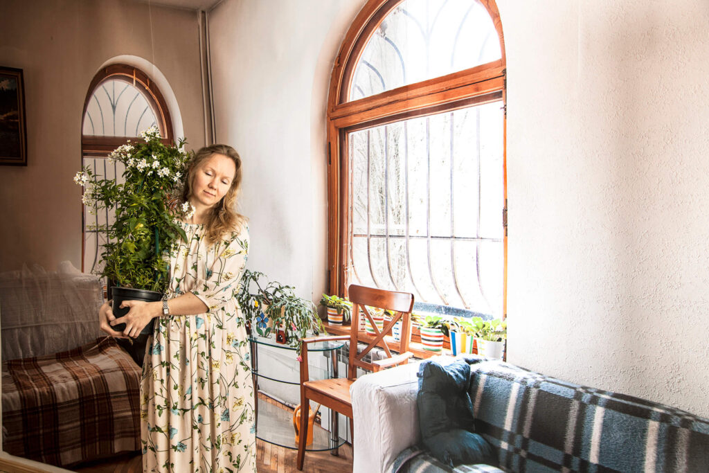 סאשה בברלין עומדת בפני העבר הרוסי שלה - שטיינר נוגה