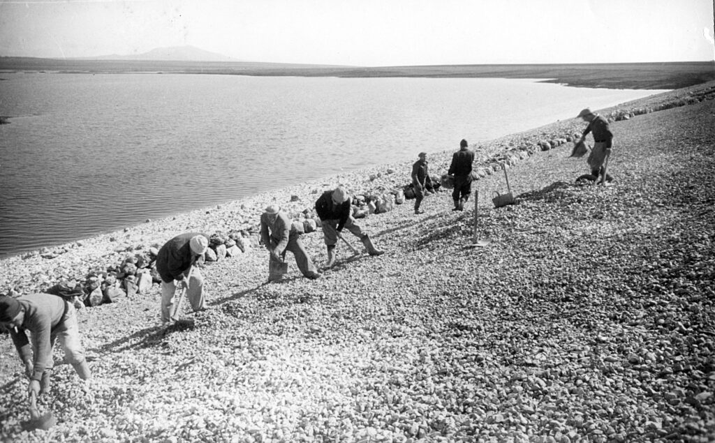 הקמת מאגר אגם כפר ברוך - ערב עמירם