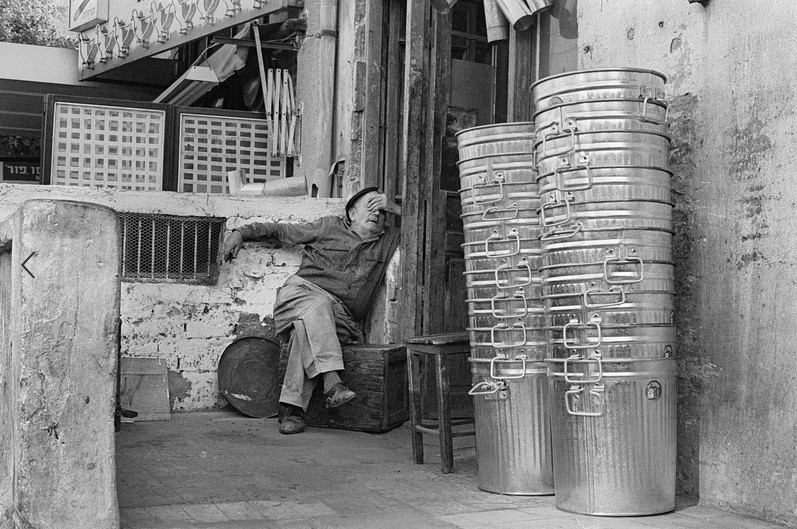 חנות בתל אביב - אייל שרה